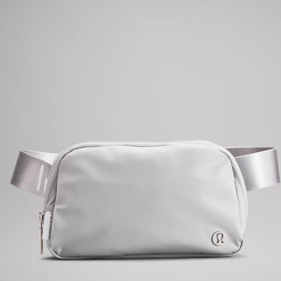 lululemon athletica Handbags - Lululemon Everywhere Belt Bag 1 L NWT